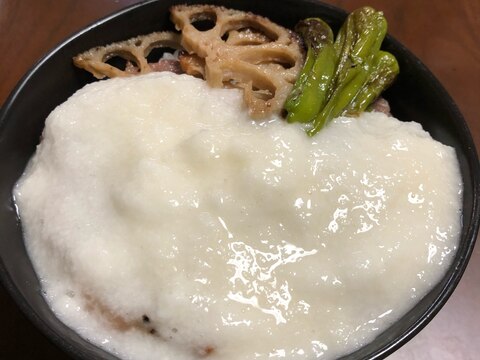 牛とろろ丼